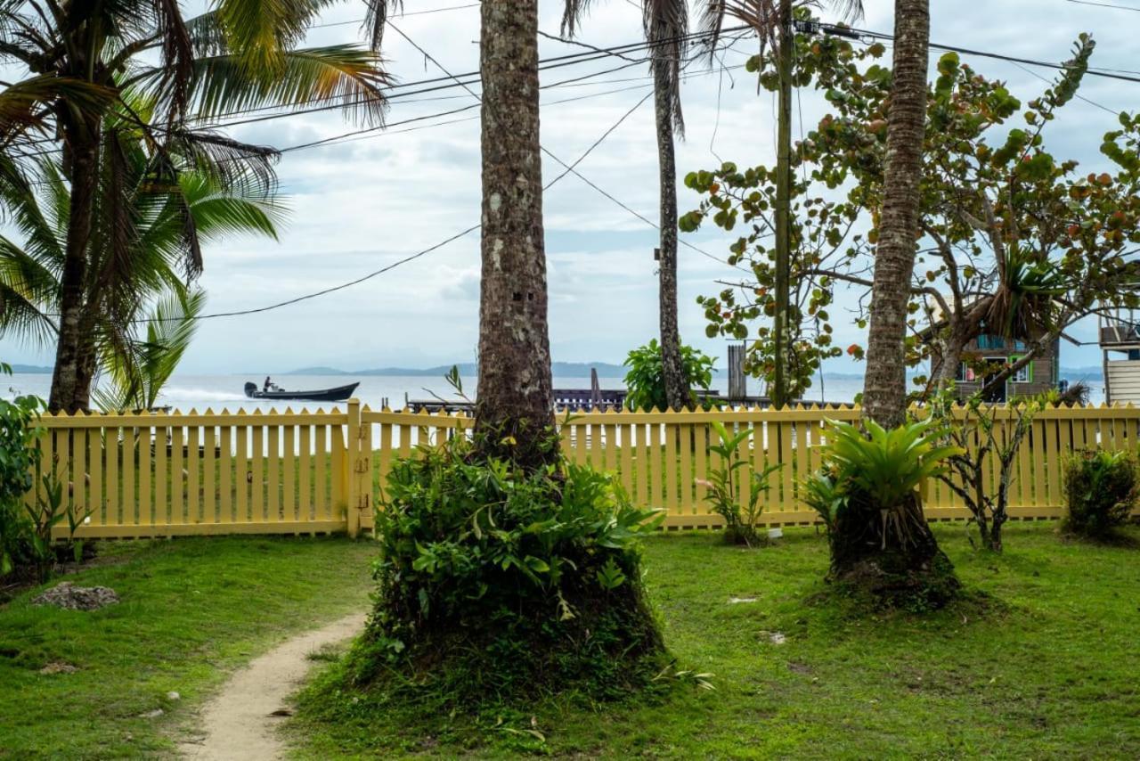 Hotel Tierra Verde Bed And Breakfast Bocas Town Exterior photo