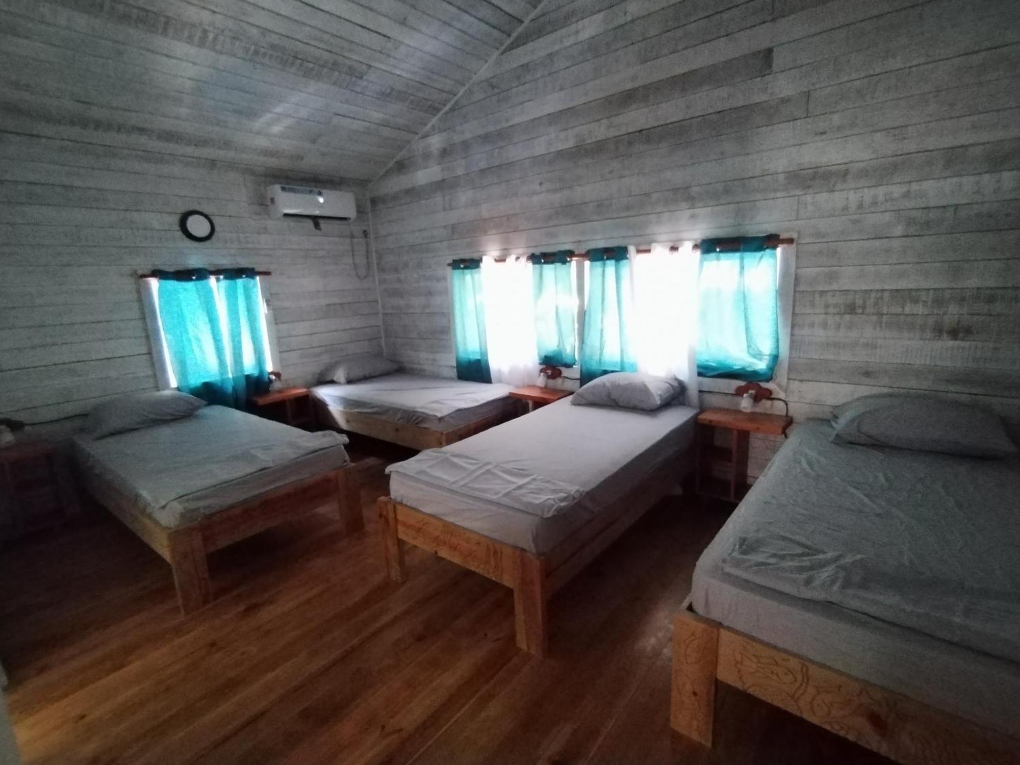 Hotel Tierra Verde Bed And Breakfast Bocas Town Exterior photo