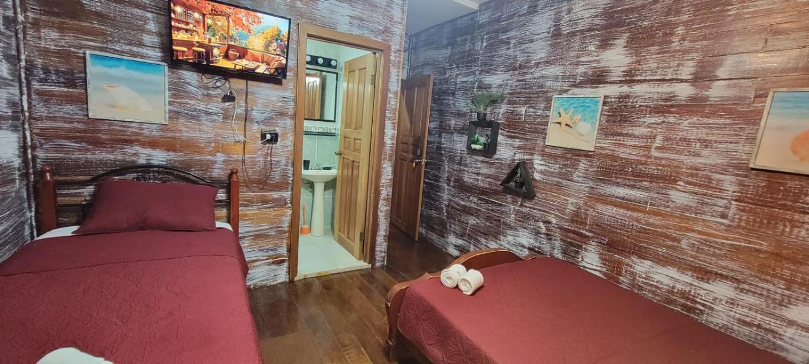 Hotel Tierra Verde Bed And Breakfast Bocas Town Exterior photo