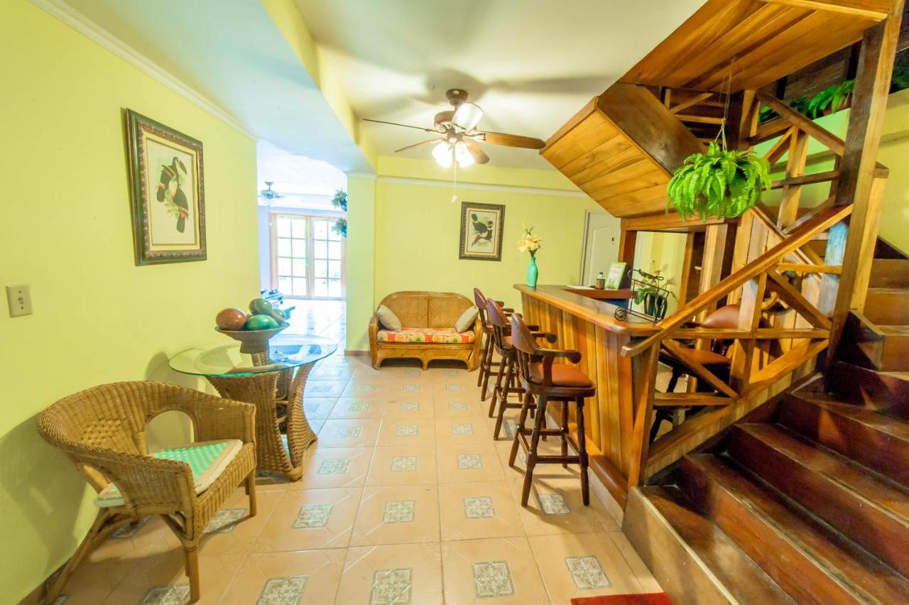Hotel Tierra Verde Bed And Breakfast Bocas Town Exterior photo